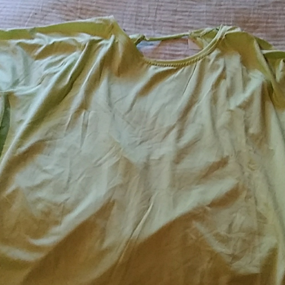 UnderArmour lime green